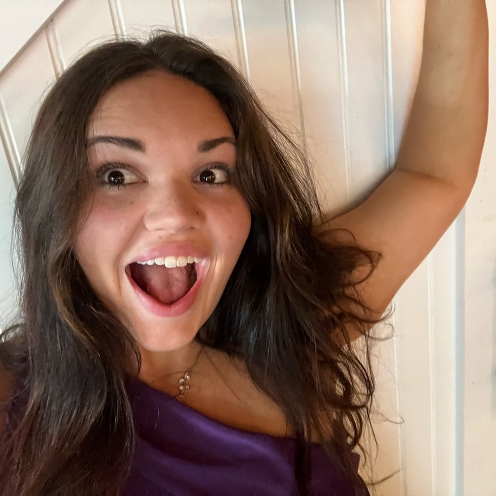 Meet your Posher, Emily